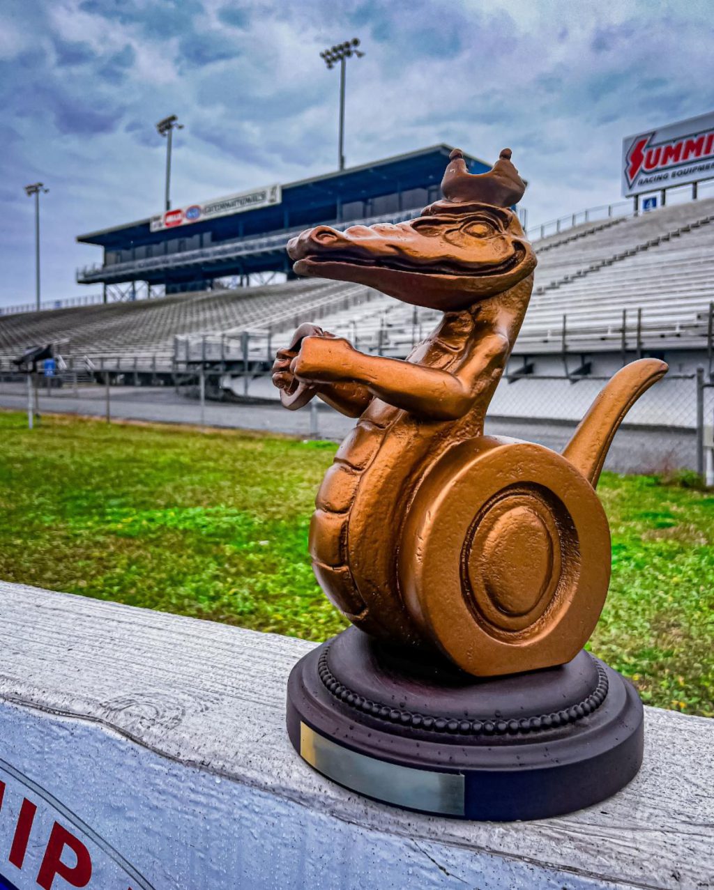 Special “Golden Gator” trophy unveiled, along with testing dates